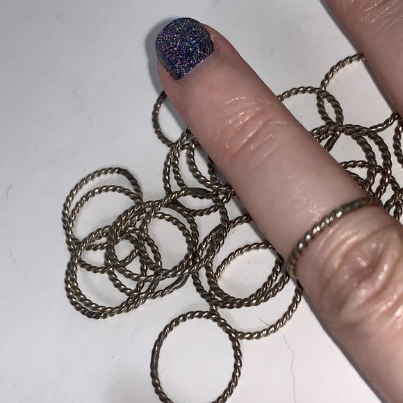 3 1/4 1.4mm Sterling Silver Thin Twist Ring - Picture 10 of 12